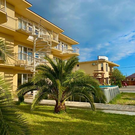 Mini Hotel Diva Alakhadze Exterior photo